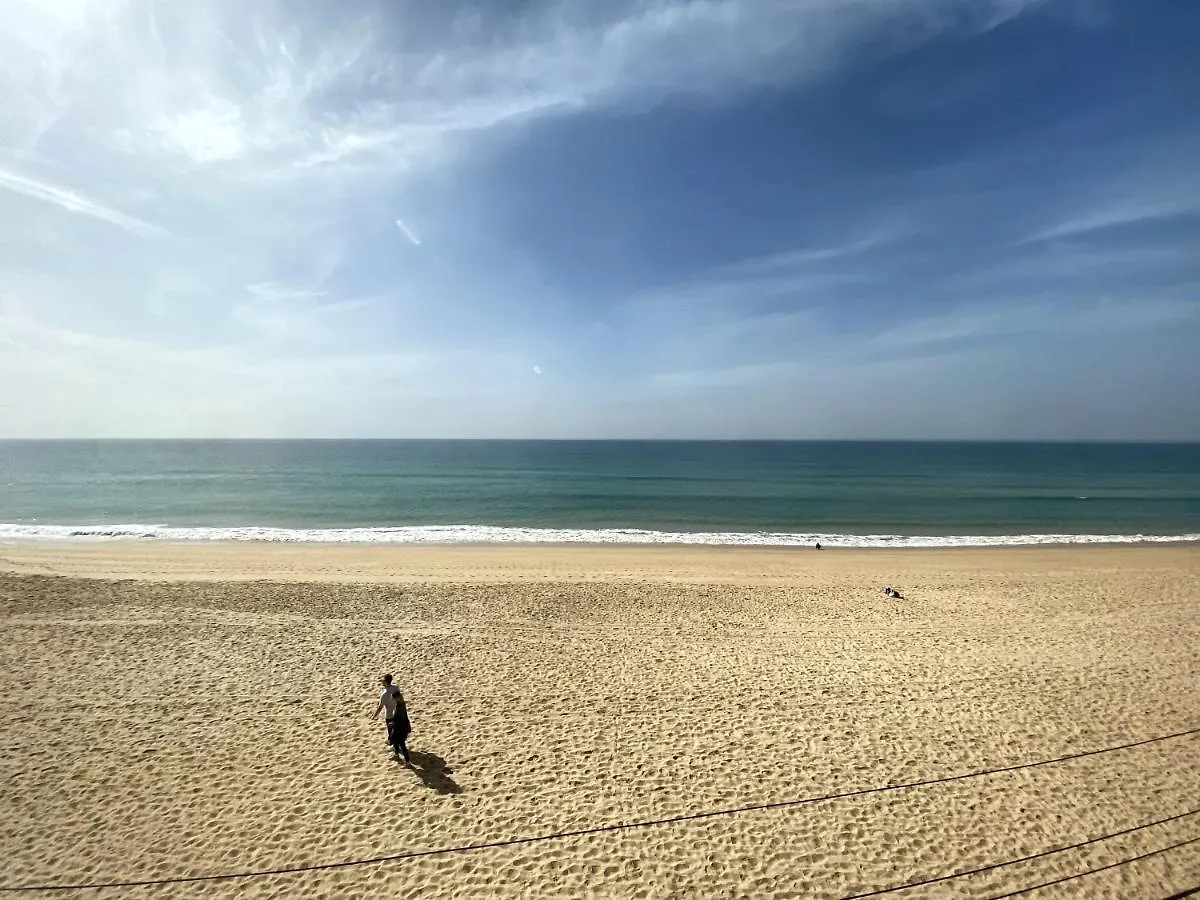Golden Beach Guest House & Rooftop Bar Distrito de Distrito de Faro 3*,  Portugal