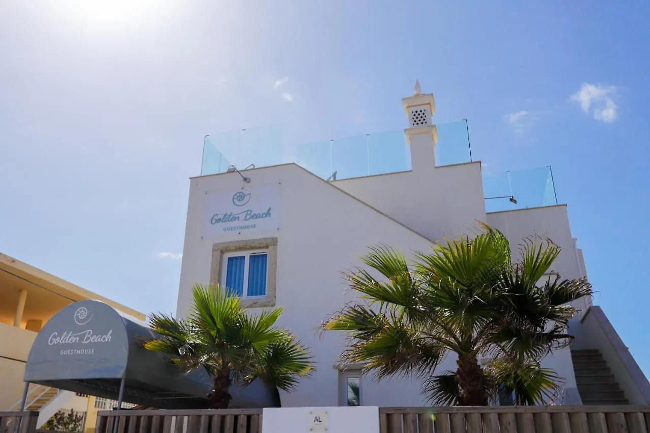 Golden Beach Guest House & Rooftop Bar Distrito de Distrito de Faro