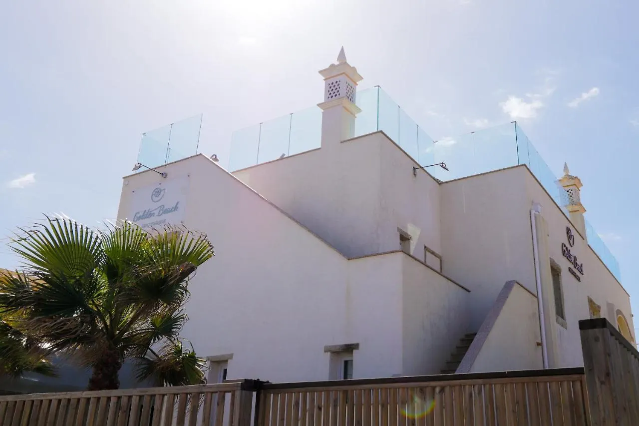 Golden Beach Guest House & Rooftop Bar Distrito de Distrito de Faro 3*,  Portugal